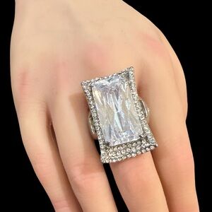 Elegant Silver Crystal Ring Size 7 Traci Lynn